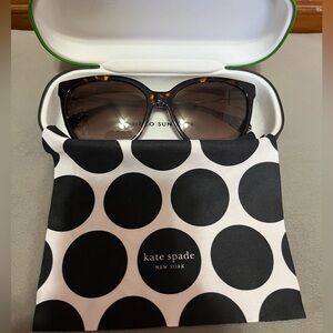 Kate Spade New York Tortoiseshell Sunglasses – EUC w/ Case & Cleaning Cloth